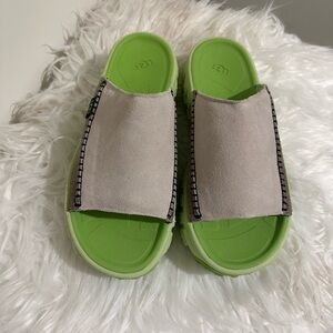 Unisex Slide Sandals with Light Gray Suede Upper and Lime Green Footbed
